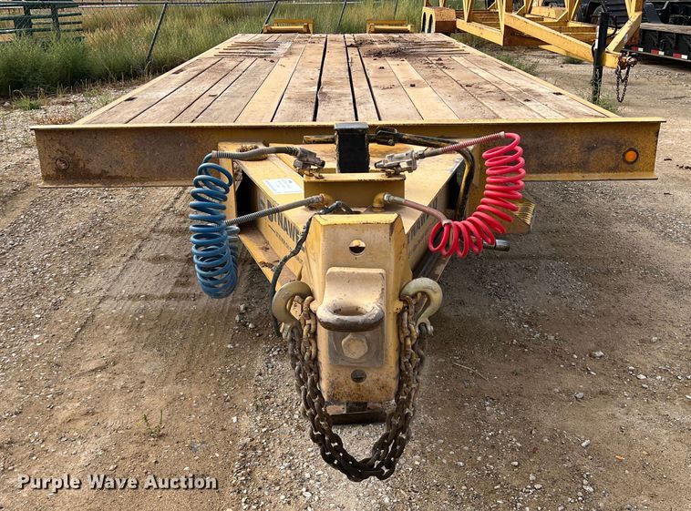 image for item DO8781 1998 Dynaweld  equipment trailer