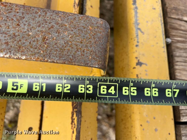 image for item DO8781 1998 Dynaweld  equipment trailer