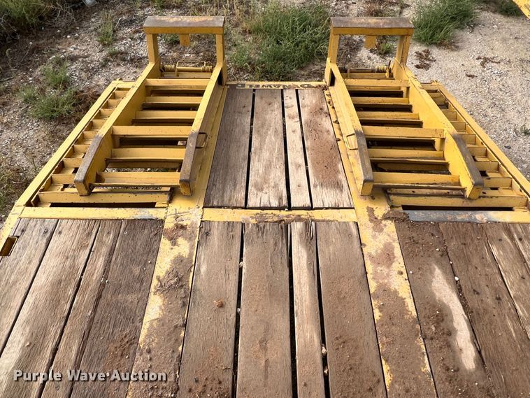 image for item DO8781 1998 Dynaweld  equipment trailer