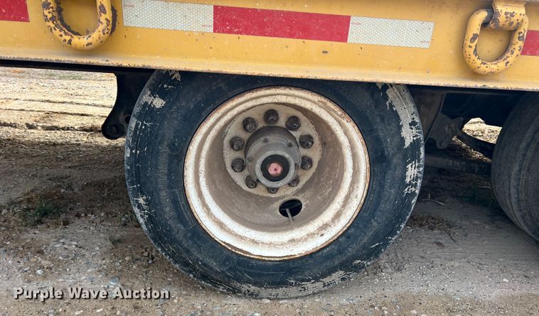 image for item DO8781 1998 Dynaweld  equipment trailer