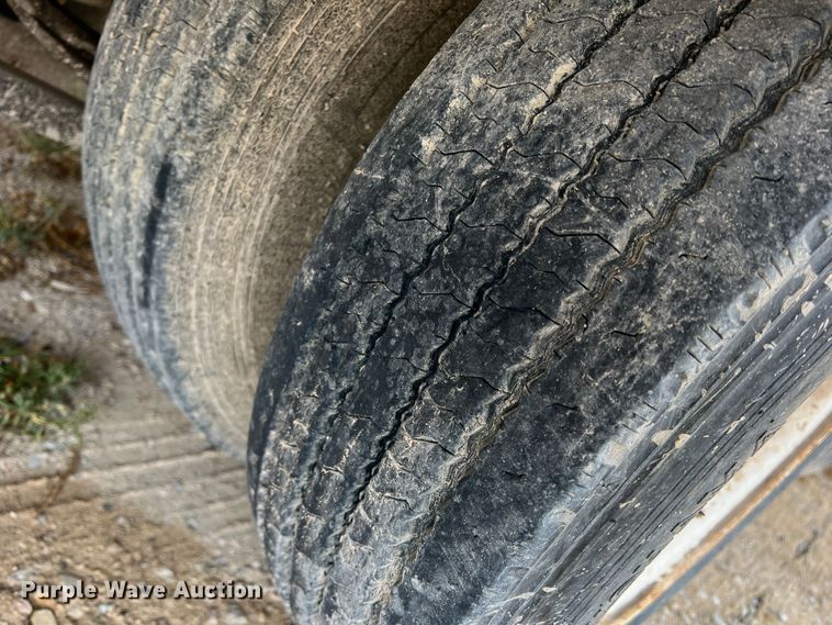 image for item DO8781 1998 Dynaweld  equipment trailer