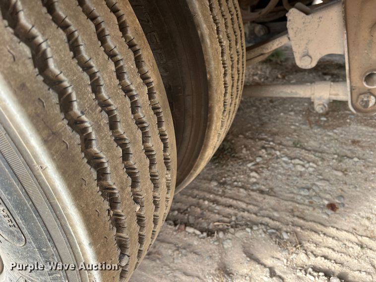 image for item DO8781 1998 Dynaweld  equipment trailer