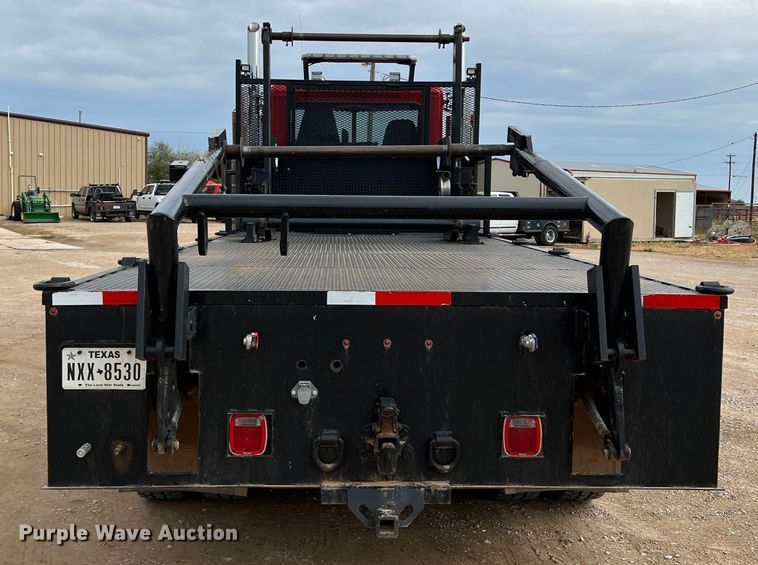 image for item DO8783 2021 Peterbilt 389  Figure 8 fiber optic reel truck