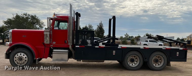 image for item DO8783 2021 Peterbilt 389  Figure 8 fiber optic reel truck