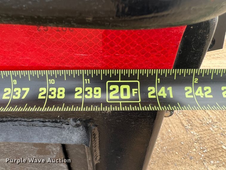 image for item DO8783 2021 Peterbilt 389  Figure 8 fiber optic reel truck