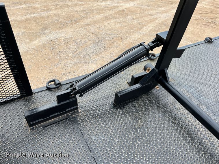 image for item DO8783 2021 Peterbilt 389  Figure 8 fiber optic reel truck