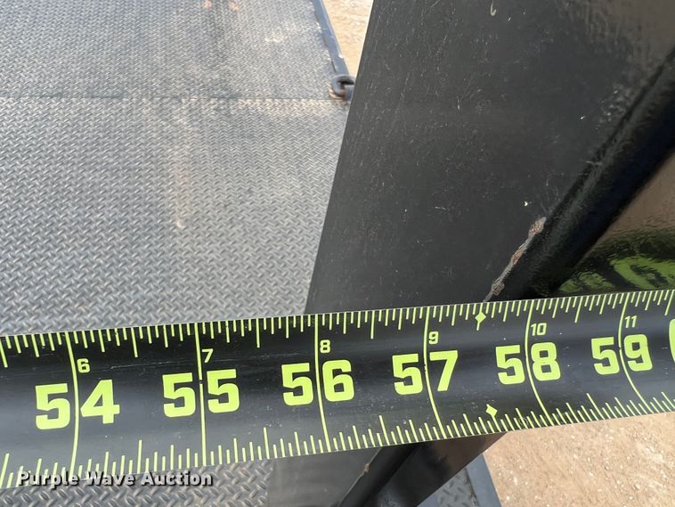 image for item DO8783 2021 Peterbilt 389  Figure 8 fiber optic reel truck