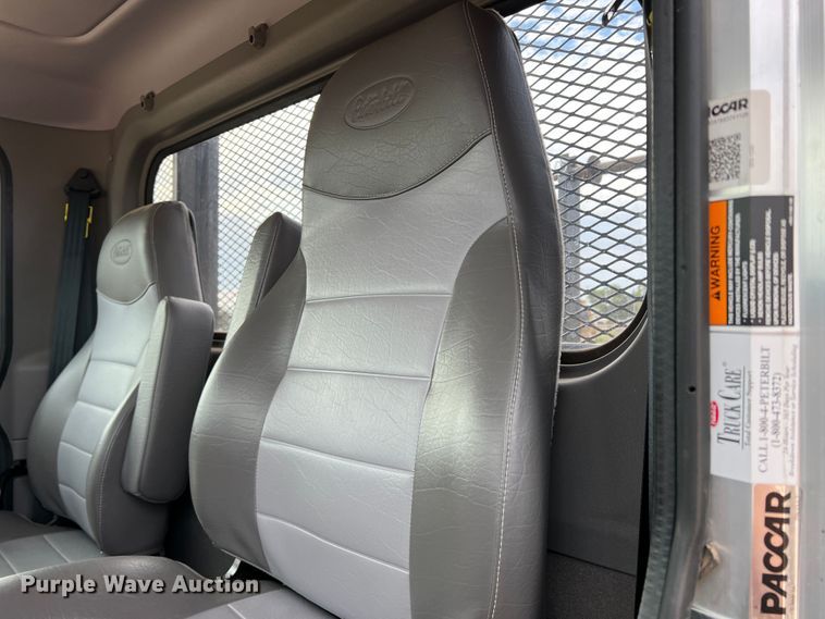 image for item DO8783 2021 Peterbilt 389  Figure 8 fiber optic reel truck