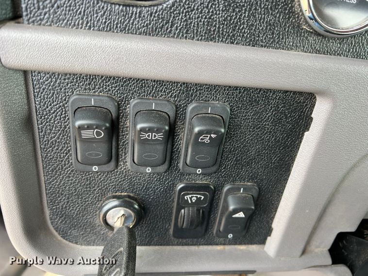 image for item DO8783 2021 Peterbilt 389  Figure 8 fiber optic reel truck