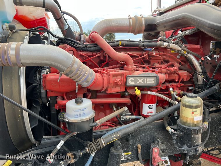 image for item DO8783 2021 Peterbilt 389  Figure 8 fiber optic reel truck