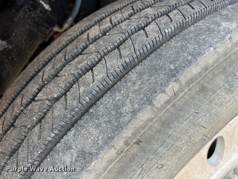 image for item DO8783 2021 Peterbilt 389  Figure 8 fiber optic reel truck