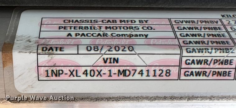 image for item DO8783 2021 Peterbilt 389  Figure 8 fiber optic reel truck