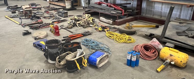 image for item DO8792 Tools