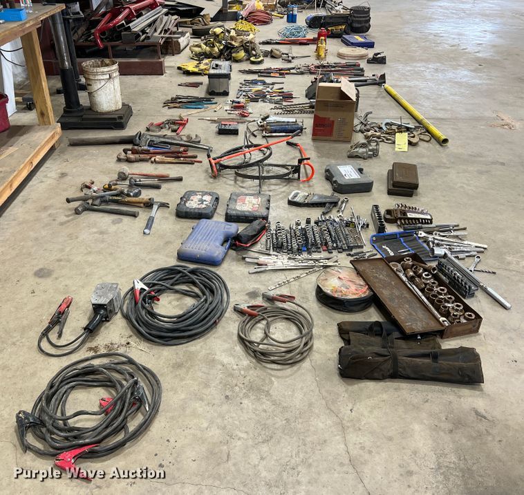 image for item DO8792 Tools