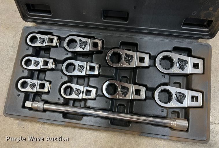 image for item DO8792 Tools