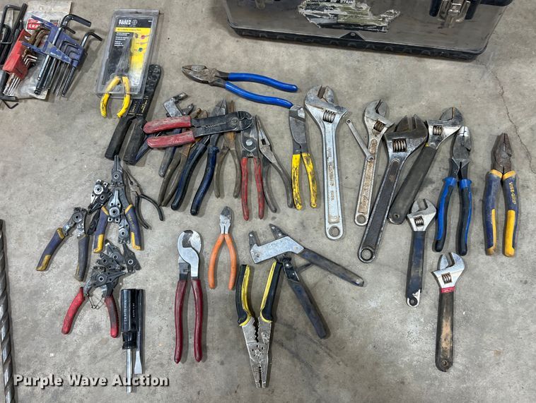 image for item DO8792 Tools