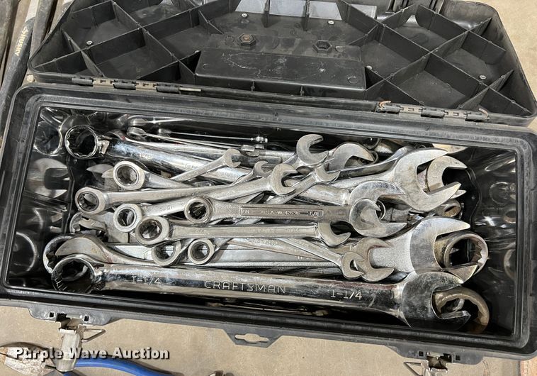 image for item DO8792 Tools