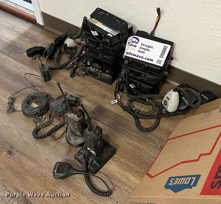 image for item DO8802 Motorola  radios