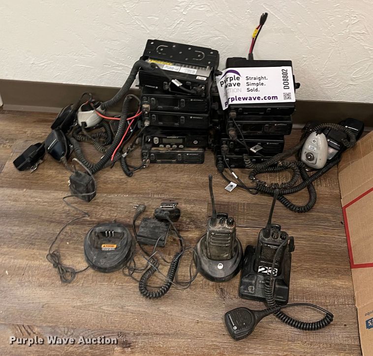 image for item DO8802 Motorola  radios