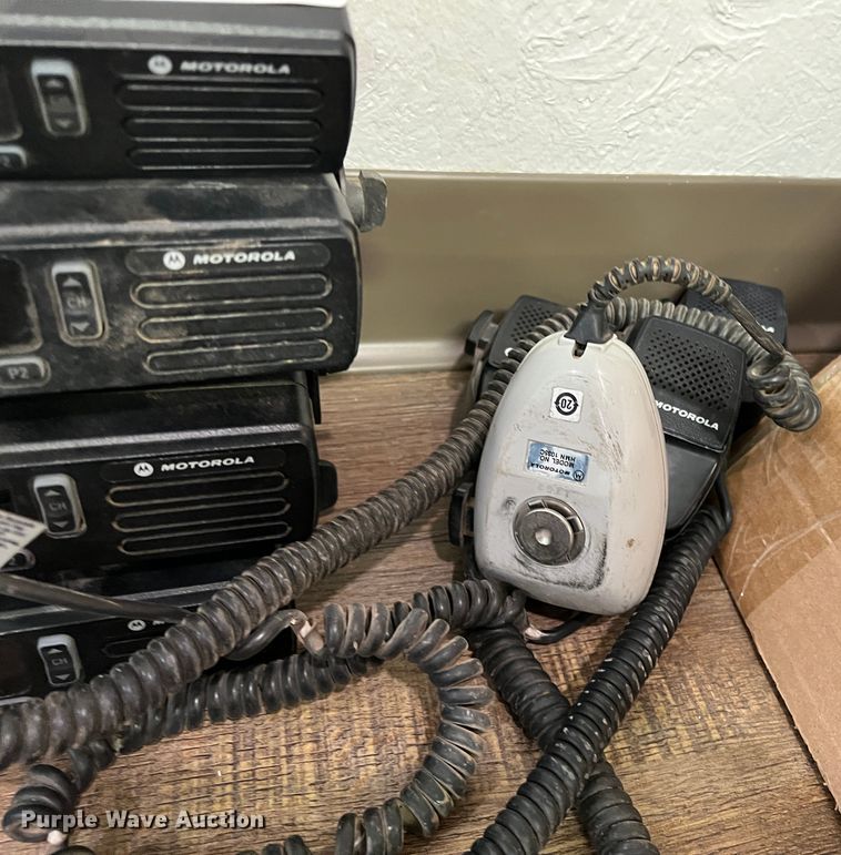 image for item DO8802 Motorola  radios