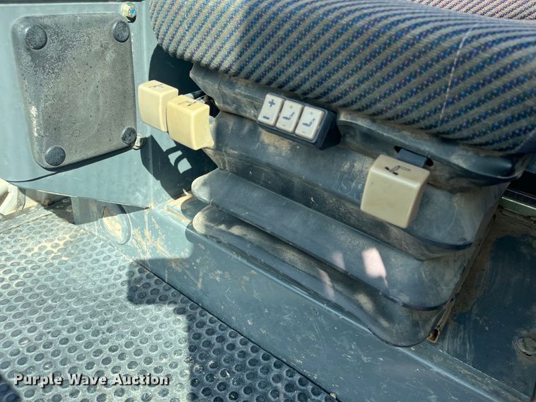 image for item DP4841 2007 John Deere 605C  track loader