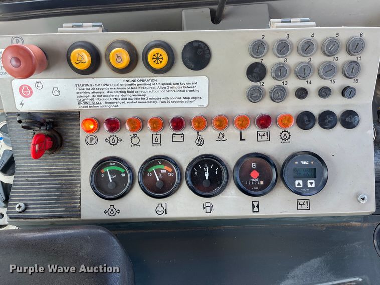 image for item DP4841 2007 John Deere 605C  track loader