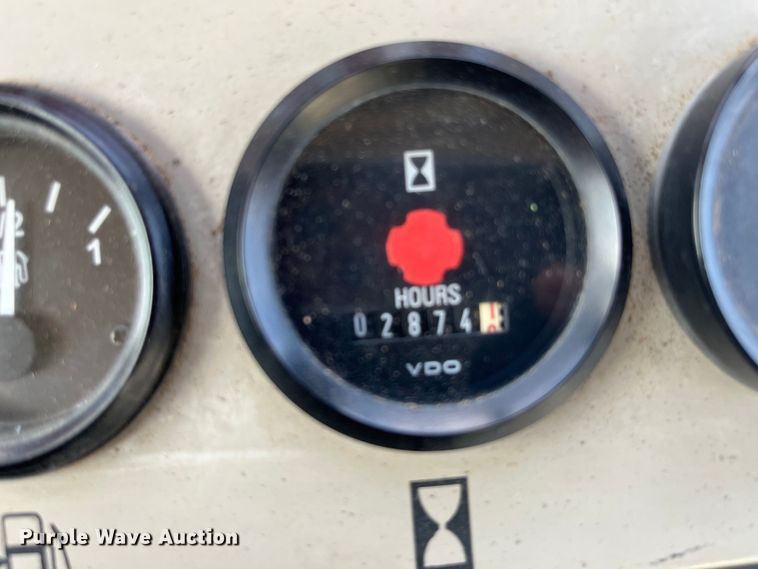 image for item DP4841 2007 John Deere 605C  track loader