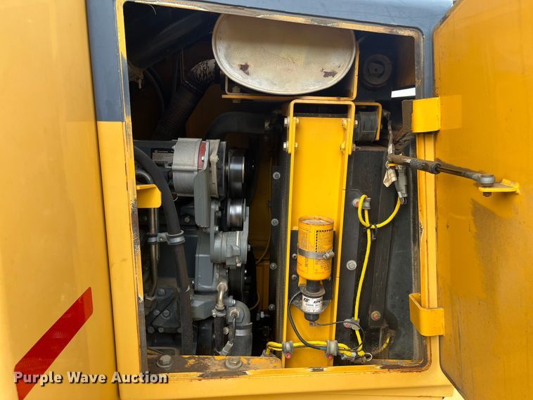 image for item DP4841 2007 John Deere 605C  track loader