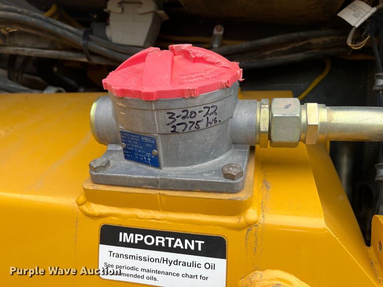 image for item DP4841 2007 John Deere 605C  track loader