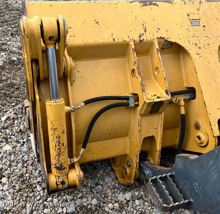 image for item DP4841 2007 John Deere 605C  track loader