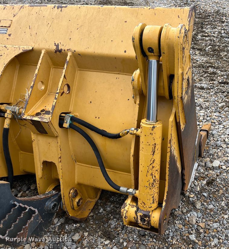 image for item DP4841 2007 John Deere 605C  track loader