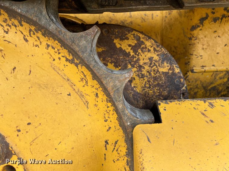 image for item DP4841 2007 John Deere 605C  track loader