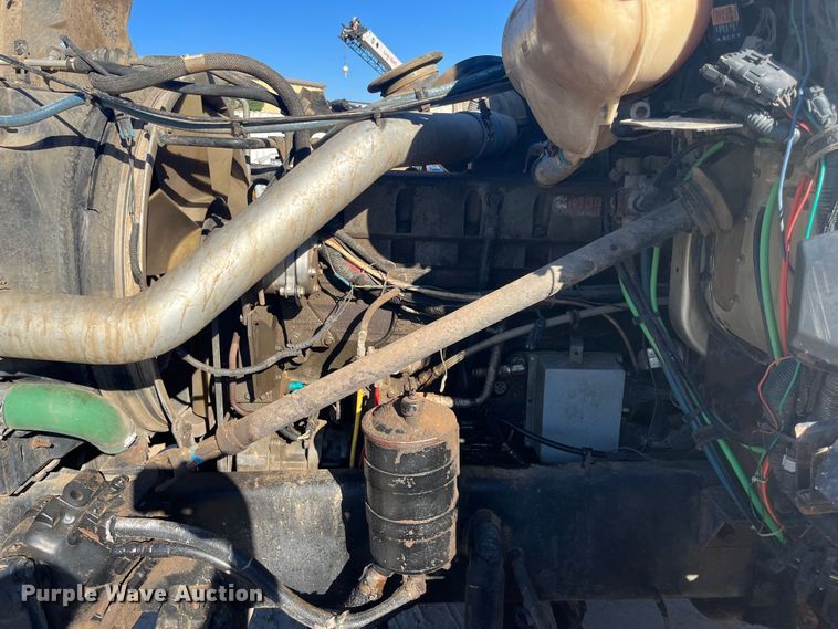 image for item DQ4872 1999 Volvo WCA64T  water truck