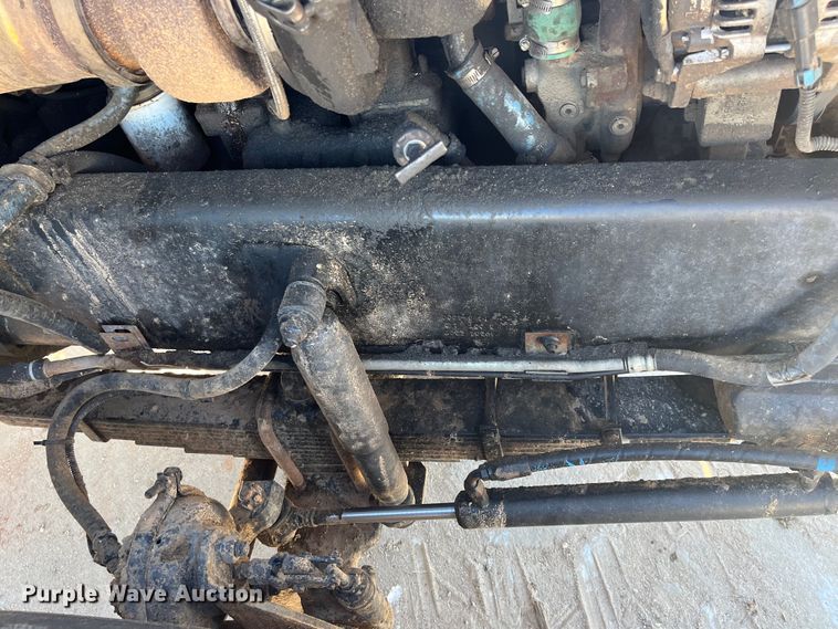 image for item DQ4872 1999 Volvo WCA64T  water truck