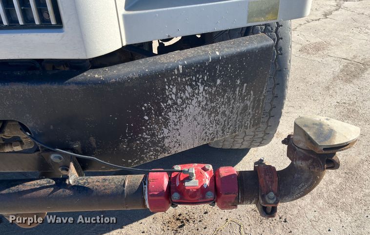 image for item DQ4872 1999 Volvo WCA64T  water truck