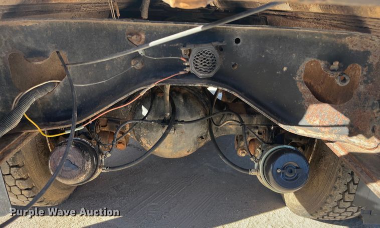 image for item DQ4872 1999 Volvo WCA64T  water truck