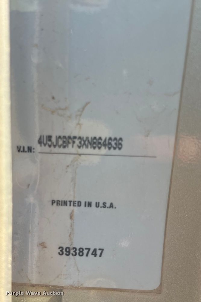 image for item DQ4872 1999 Volvo WCA64T  water truck