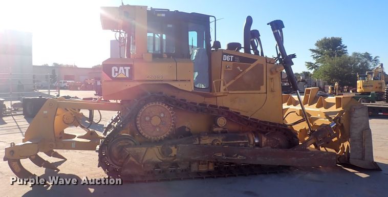 image for item DQ4873 2015 Caterpillar D6T XL  dozer
