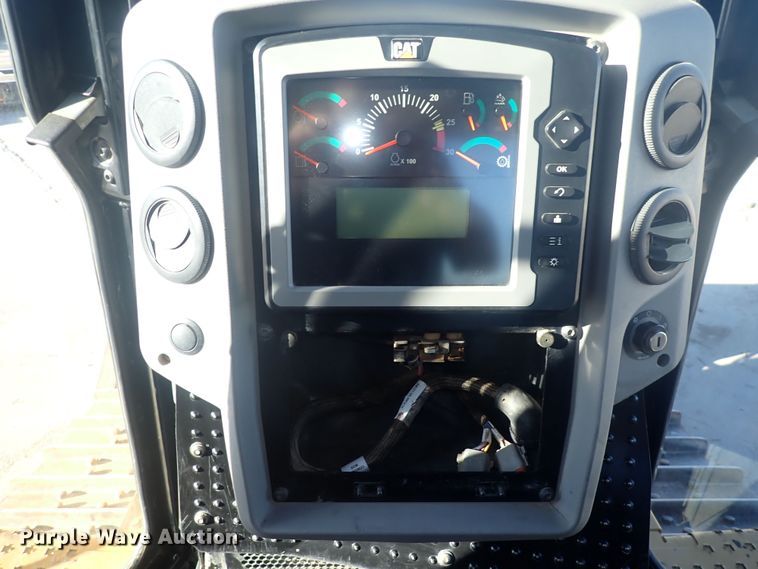 image for item DQ4873 2015 Caterpillar D6T XL  dozer