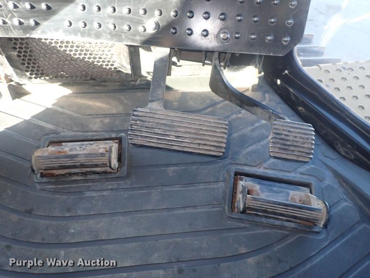 image for item DQ4873 2015 Caterpillar D6T XL  dozer