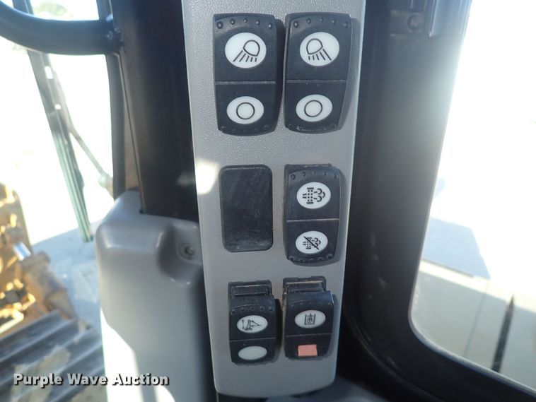 image for item DQ4873 2015 Caterpillar D6T XL  dozer