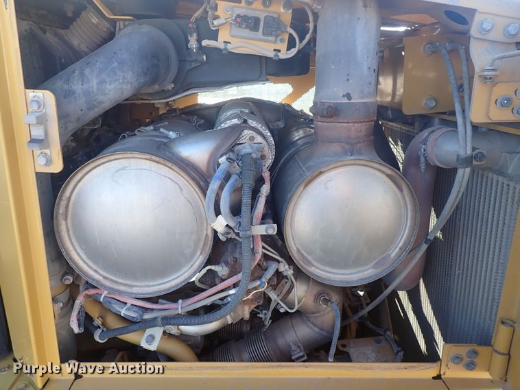 image for item DQ4873 2015 Caterpillar D6T XL  dozer