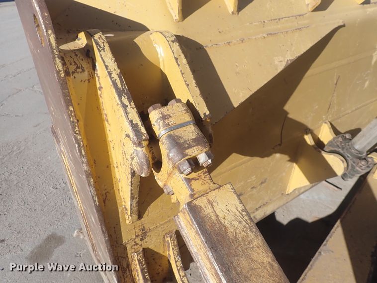 image for item DQ4873 2015 Caterpillar D6T XL  dozer