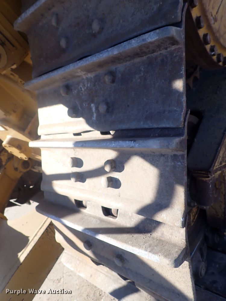 image for item DQ4873 2015 Caterpillar D6T XL  dozer