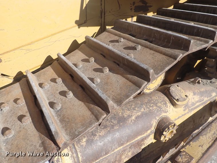 image for item DQ4873 2015 Caterpillar D6T XL  dozer