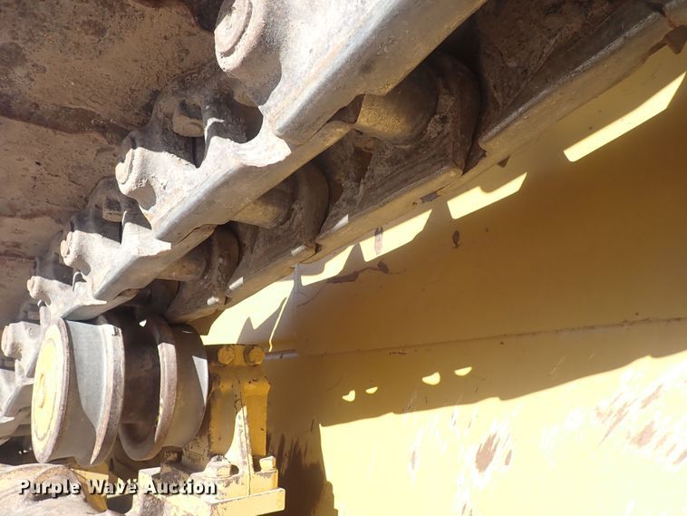 image for item DQ4873 2015 Caterpillar D6T XL  dozer