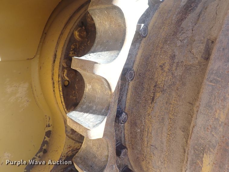 image for item DQ4873 2015 Caterpillar D6T XL  dozer