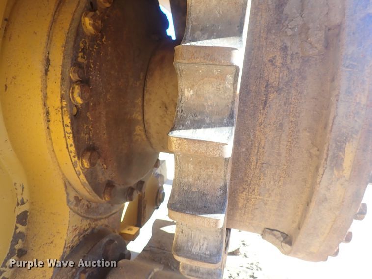 image for item DQ4873 2015 Caterpillar D6T XL  dozer