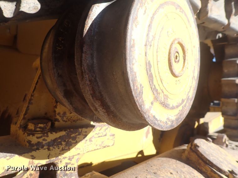 image for item DQ4873 2015 Caterpillar D6T XL  dozer