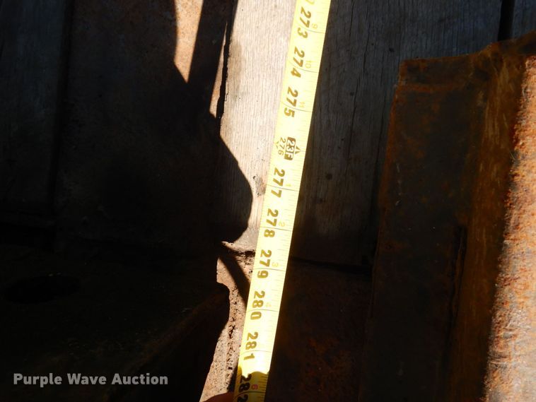 image for item DR0547 1989 Eager Beaver 60GSL  lowboy equipment trailer